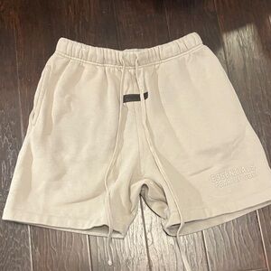 Fear of God Essentials Cream Athletic Shorts+Bag+Tag